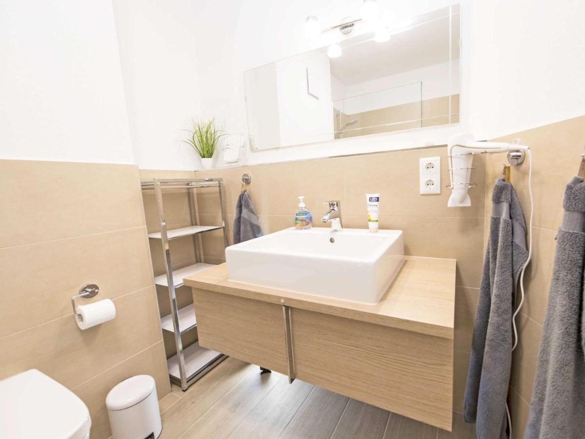 Villa Louisa F643 WG 39 im ersten OG mit Balkon, strandnah Sellin  Zimmer foto